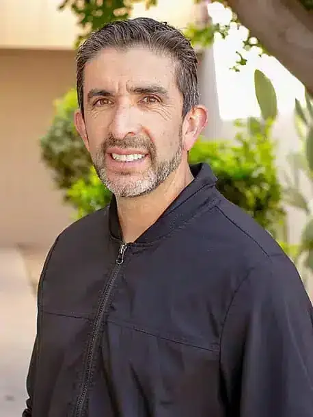 Dr. Luis Iniguez, DDS