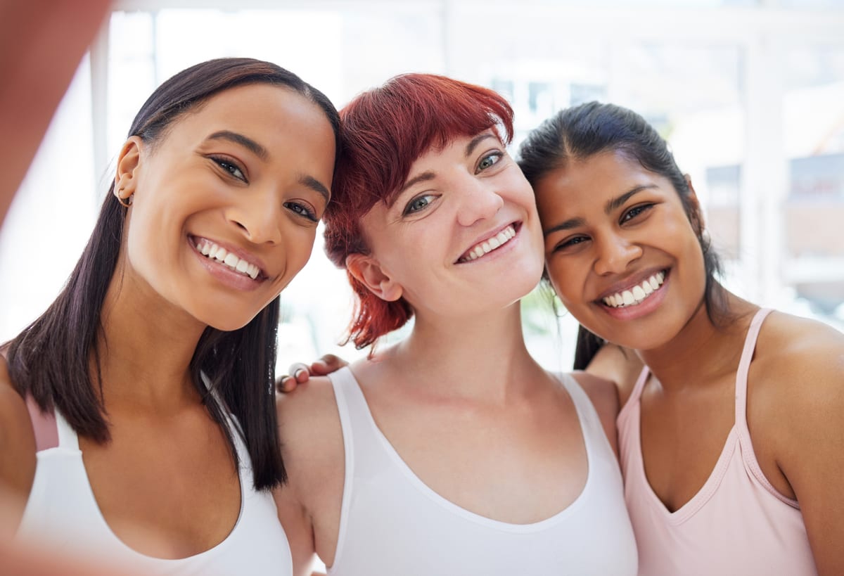 Featured image for “What Cosmetic Dentistry Can Actually Fix (And What It Can’t)”